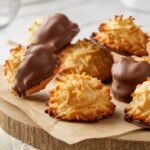 coconut-almond macaroons