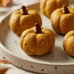 Pumpkin Energy Bites That Look Like Pumpkins