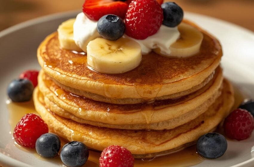 high-protein banana pancakes