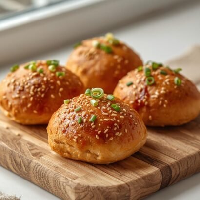 Pan-Fried Cabbage and Noodle Buns