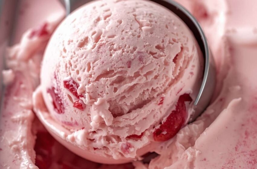 The Best Homemade Strawberry Ice Cream