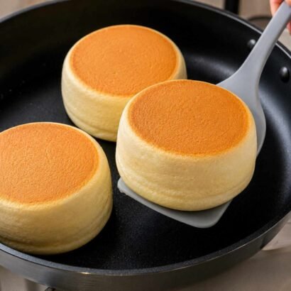 Fluffy Japanese Soufflé Pancakes