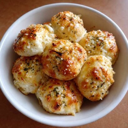 Cottage Cheese Garlic Knots
